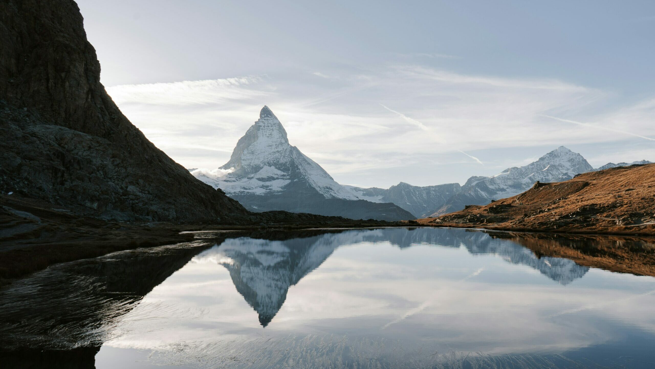 ilia-bronskiy-IxqUT4zy89U-unsplash