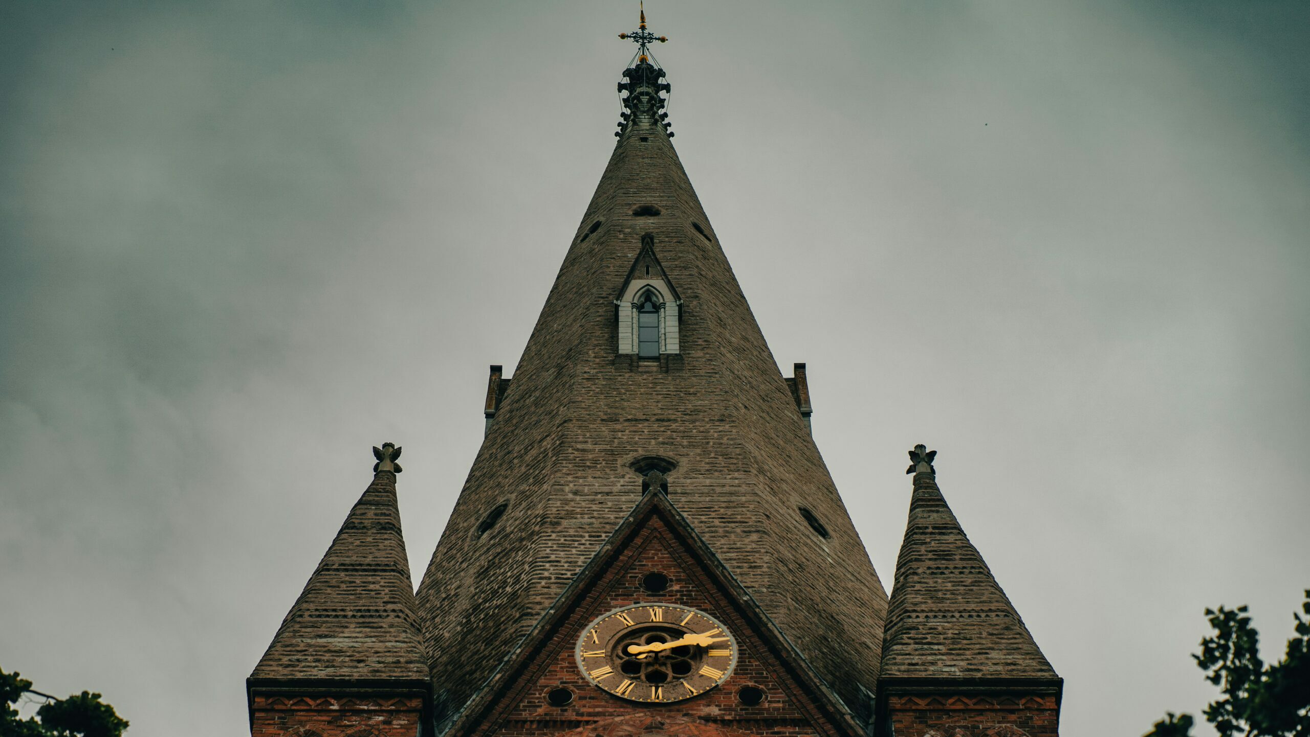 ian-edokov-Jd6GPv8wIwc-unsplash